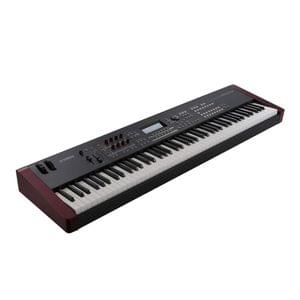 1557991875143-Yamaha Motef Mox F8 Synthesizer.jpg
